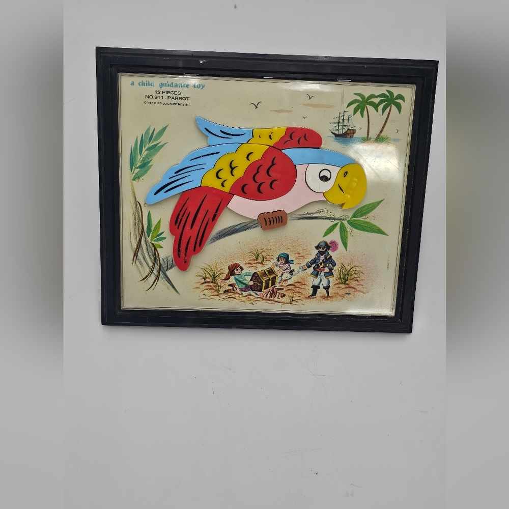 Vintage 1962 12 piece Plastic Child Guidance Puzzle #911 Parrot